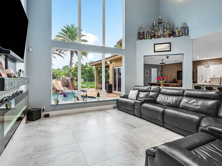 3486 Lago De Talavera — Photo 6