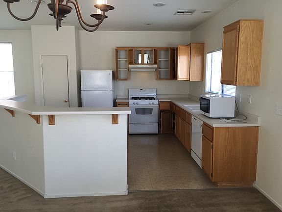 3rd image of 8341 Brilliant Ruby Ct