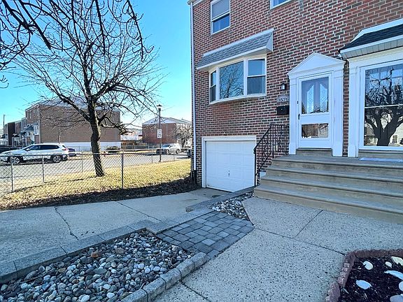 2nd image of 3576 Dows Rd