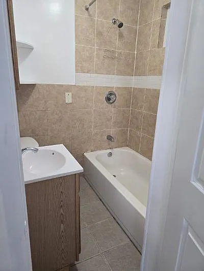 1181 Elizabeth Ave #3 — Photo 5