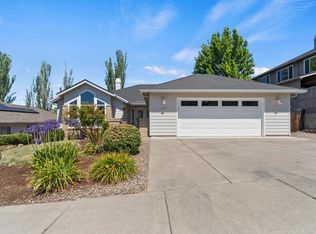 3387 Henderson Way, Medford, OR 97504