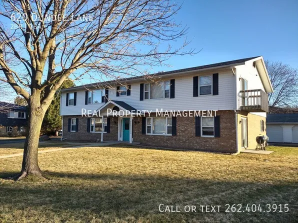 620 Dundee Ln, Hartland, WI 53029