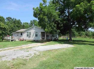 127 McGovern Rd, Hartselle, AL 35640
