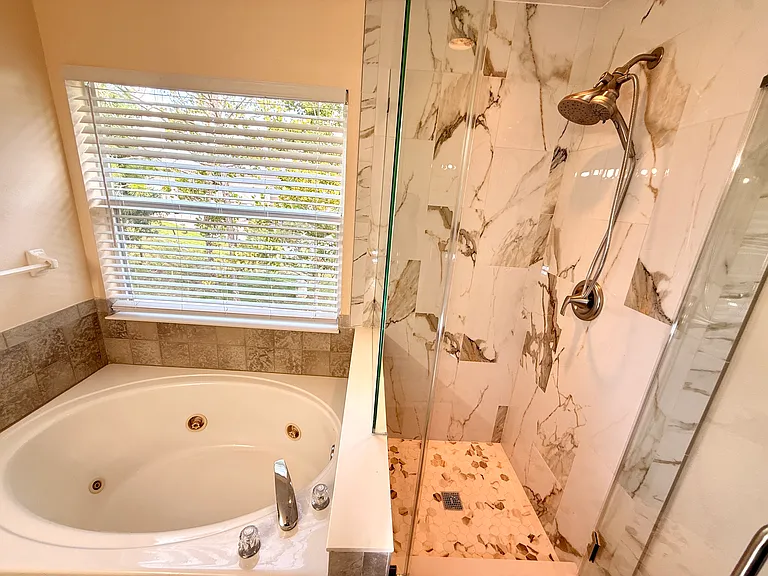11652 Declaration Dr — Photo 55