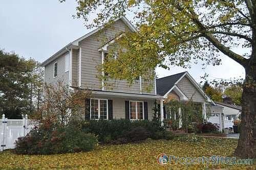 1st image of 15 Tacoma Ln