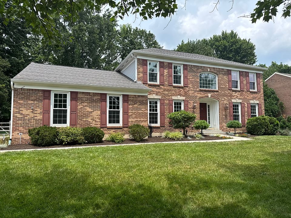 1st image of 9162 Pinewood Dr