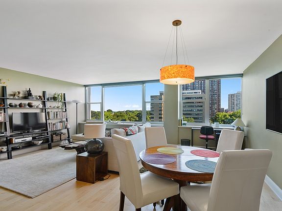 3rd image of 4250 N Marine Dr APT 804