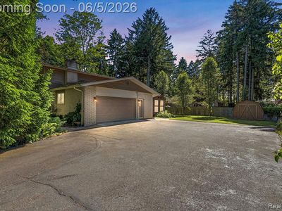 7955 Caberfae Trl, Clarkston, MI, 48348
