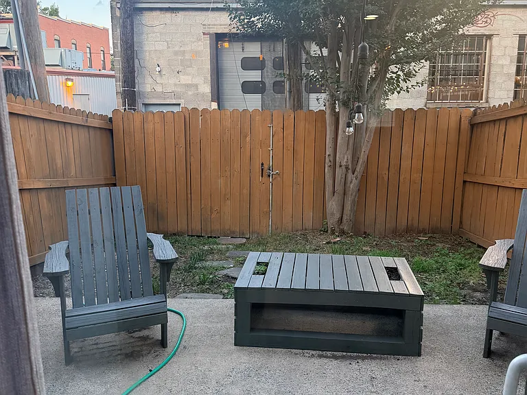 1201 Louisiana St #10 — Photo 17