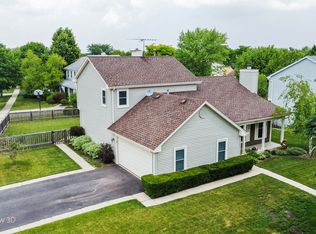 1124 Albion Ln, Mundelein, IL 60060