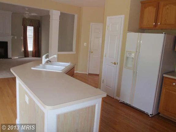 5th image of 9201 Rainbow Falls Dr
