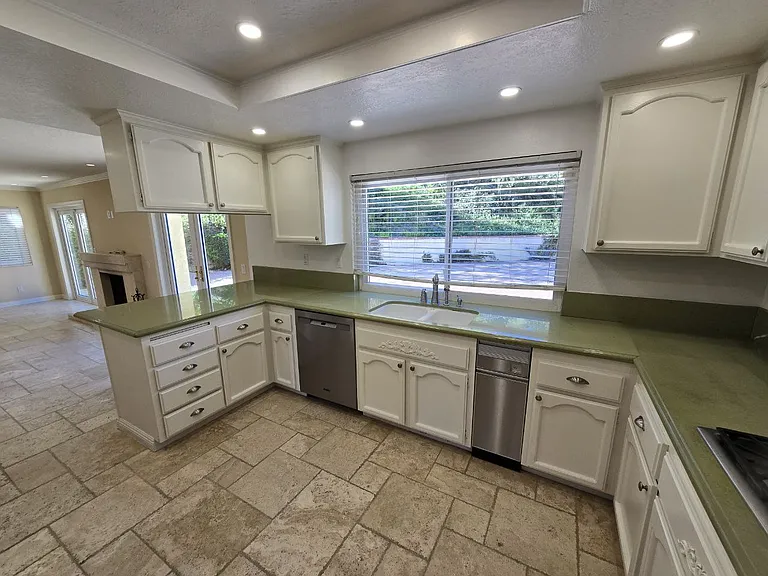 7169 Castle Peak Dr — Photo 7