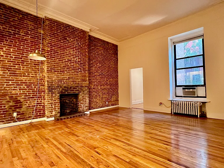 60 W 84th St #1R — Photo 4