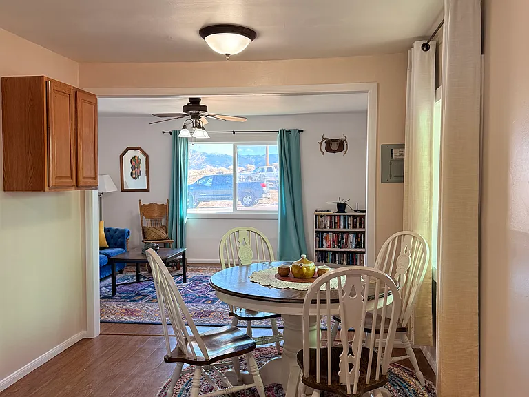 Connors Ct — Photo 4