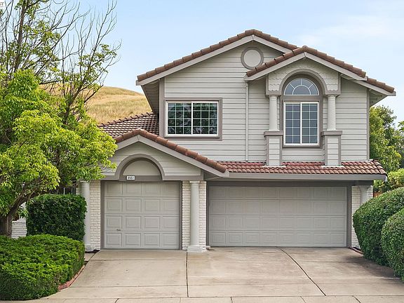2nd image of 3551 Shadow Creek Dr
