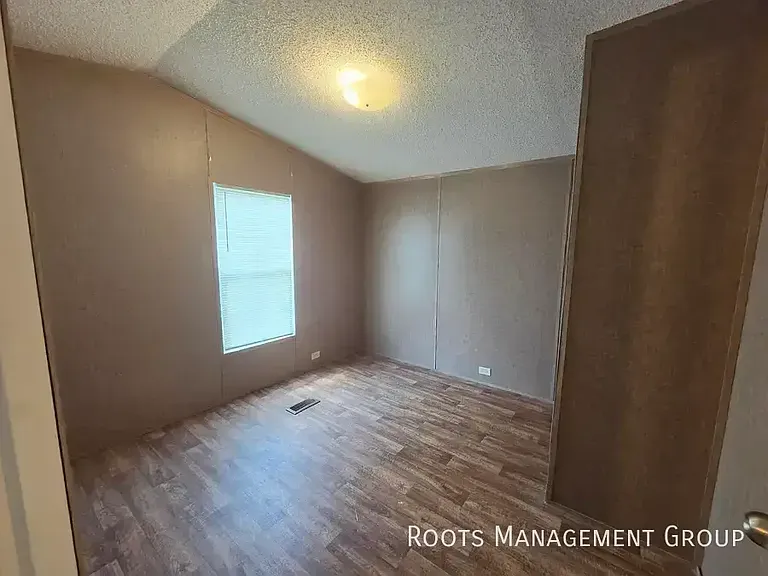 320 Rae St #40 — Photo 11