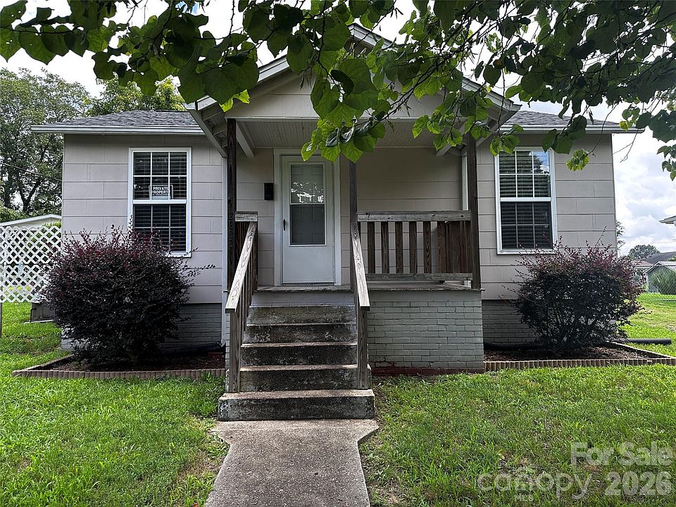 1st image of 2202 Brookview Ave