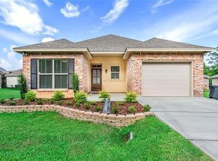 217 Coushatta Cir, Madisonville, LA 70447