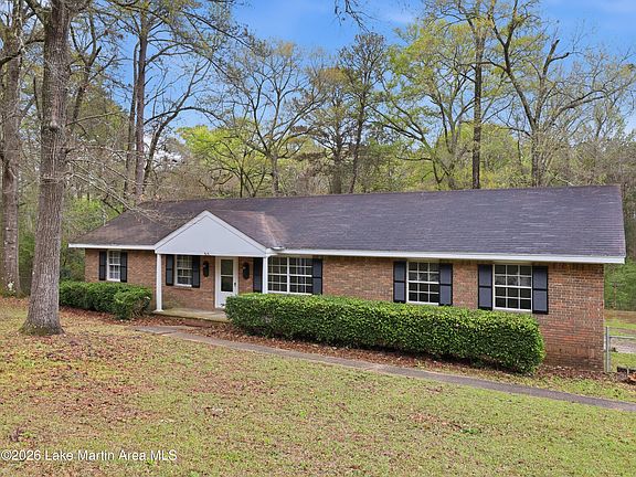 2nd image of 818 Godwin Rd