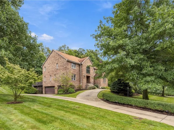 118 Wedgewood Dr, Gibsonia, PA 15044