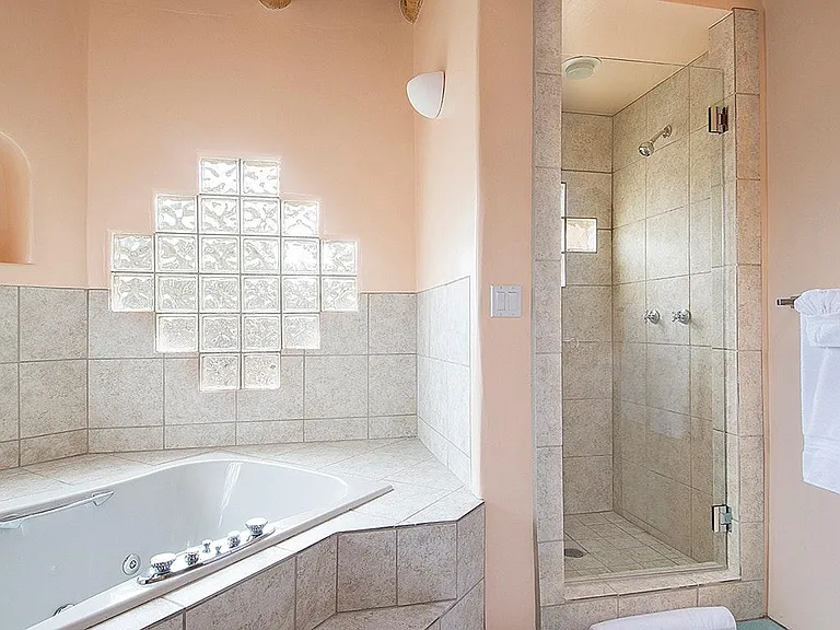 1297 Lejano Ln — Photo 15
