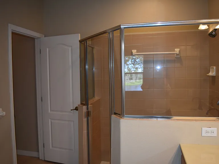 1040 Venetian Dr #203 — Photo 14