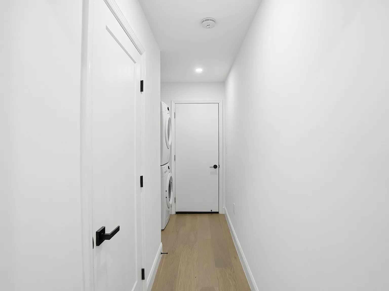 4 bed, 3.5 bath, 3122 sqft, $4,700 — Photo 3