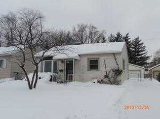 7226 W Grantosa Dr, Milwaukee, WI 53218