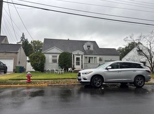 2009 Myrtle Ter, Linden, NJ 07036