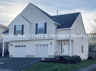 14492 NW Listel Ln, Portland, OR 97229