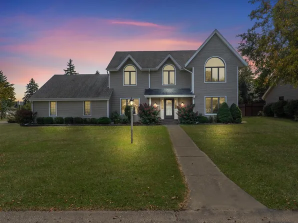 14505 West Fieldpointe DRIVE, New Berlin, WI 53151
