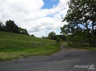 392 Memorial Ln, Lexington, VA 24450