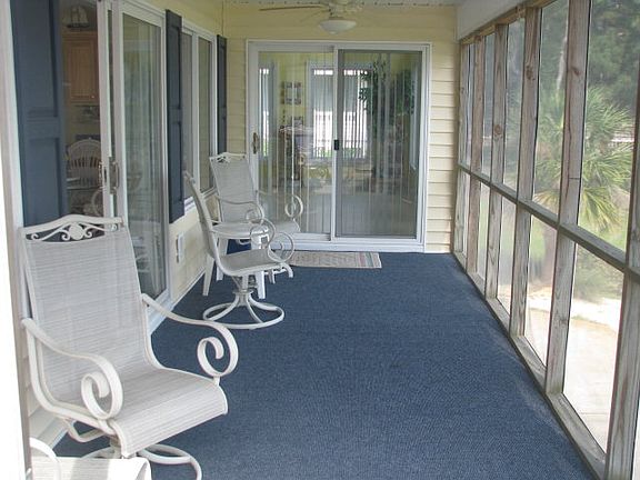 5th image of 716 E Bayside Dr