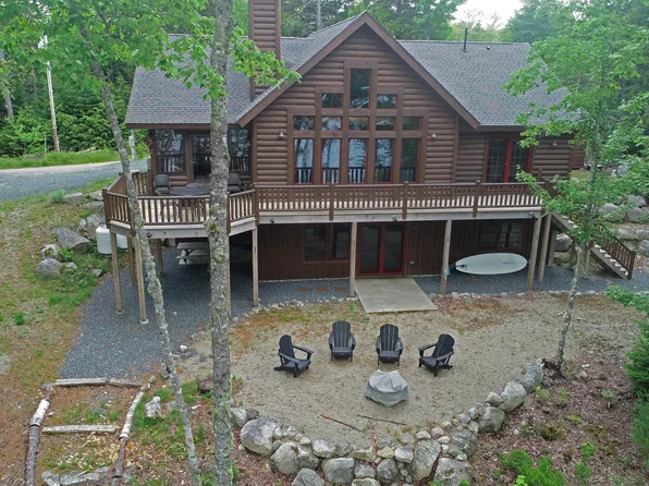 402 Gus Moore Road, Penobscot, ME 04476