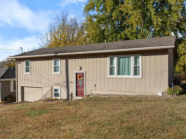 302 N Elm St, Glenwood, IA 51534