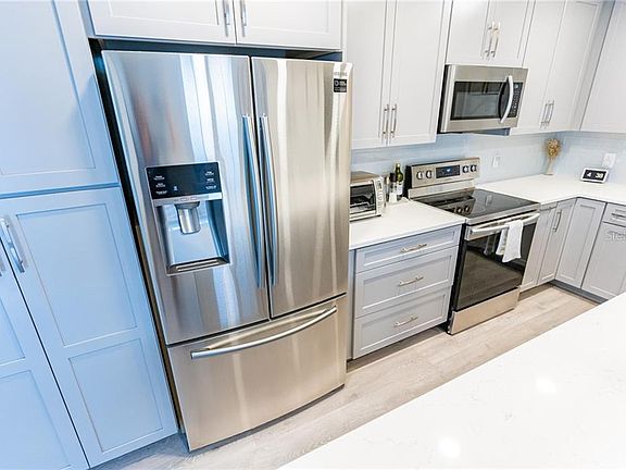 5th image of 3407 W Empedrado St APT A