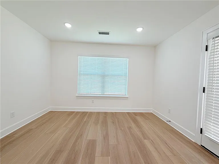 3008 SW Lovely Ln — Photo 8