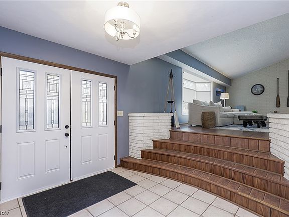 5th image of 3747 Chesterfield Dr