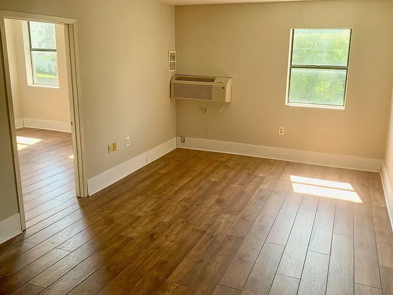 201 Sewanee St — Photo 7