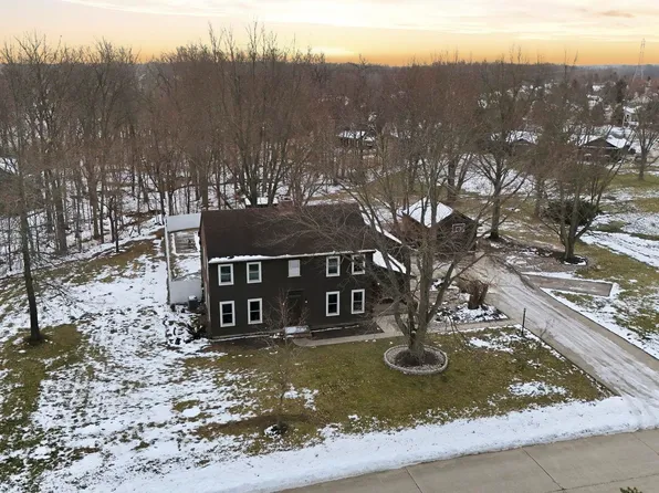 5617 Sherington Rd, Fort Wayne, IN 46814