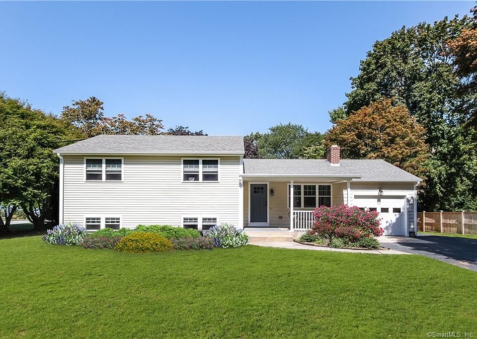 17 Old Black Point Rd, Niantic, CT 06357 Zillow
