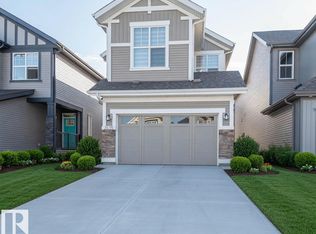 2635 Donaghey Cres SW, Edmonton, AB T6W 4T1