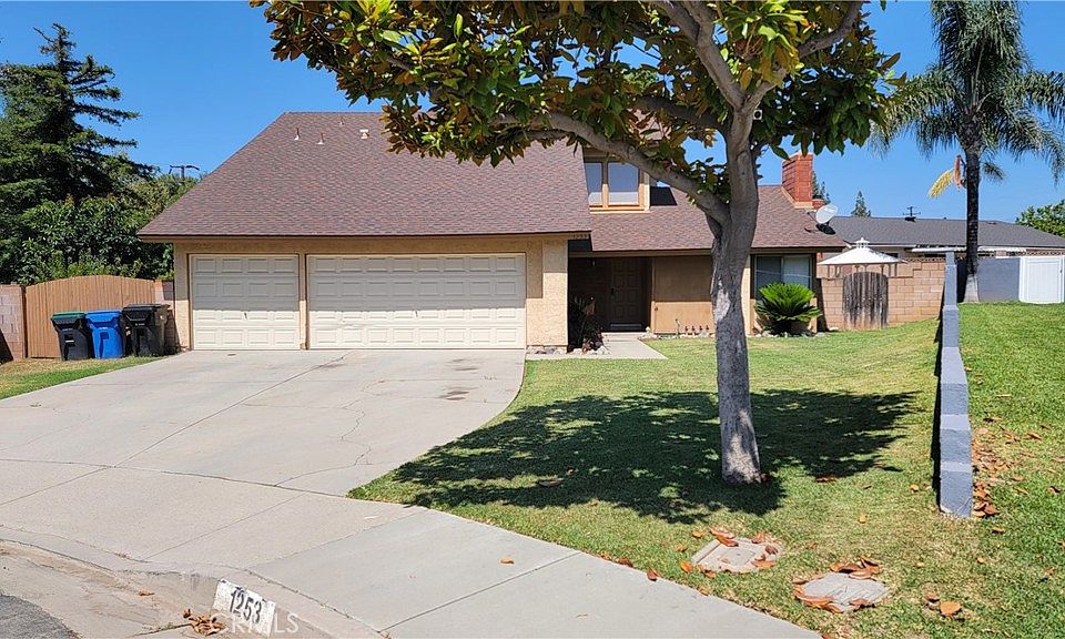 1st image of 1253 Stratford Ln