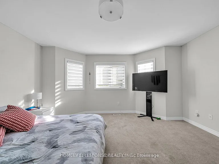 5 Gooseman Cres — Photo 21
