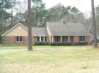10 Woodridge Rd, Moultrie, GA 31768