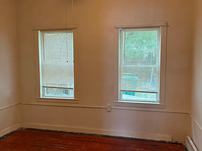 24 Floyd St #1 — Photo 4