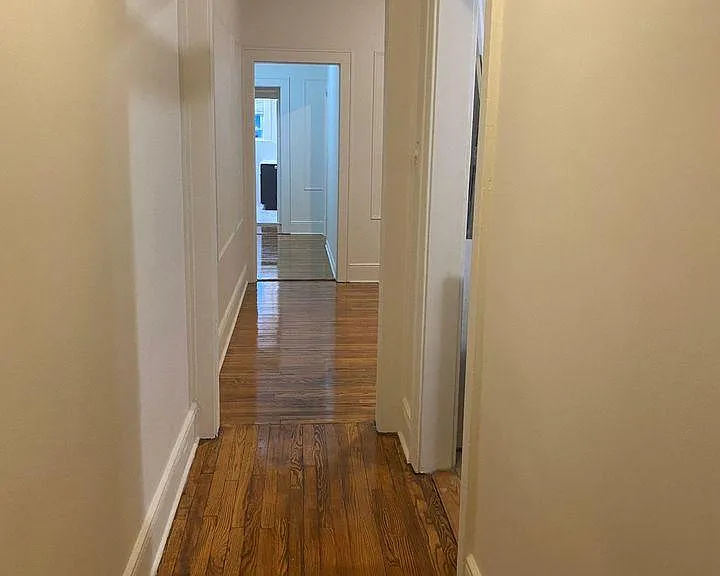 300 Valley Brook Ave — Photo 8