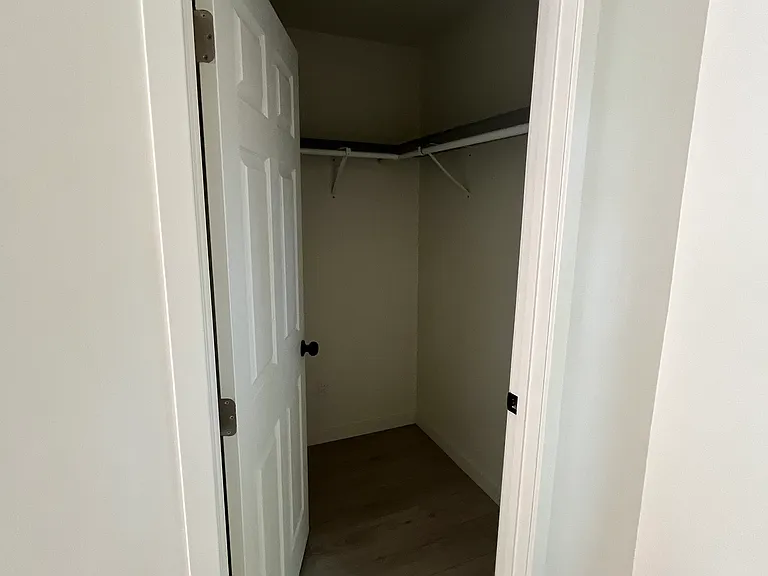 14629 Haynes St — Photo 11