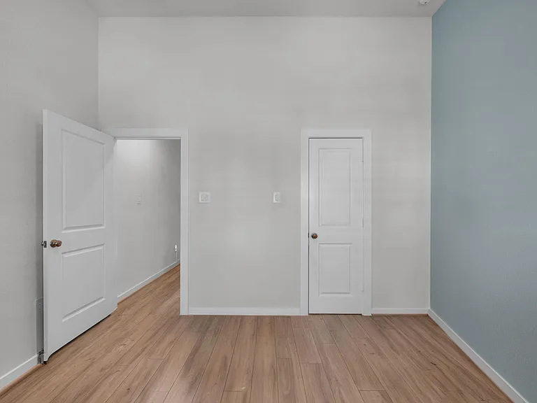16531 Lake Austin St — Photo 18
