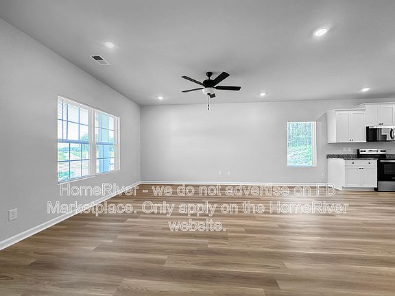 4th image of 64 Foxton Pl